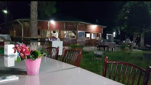 Çamlık Çadır Karavan Kamp Alanı Yerel İşletme fotoğrafı 3